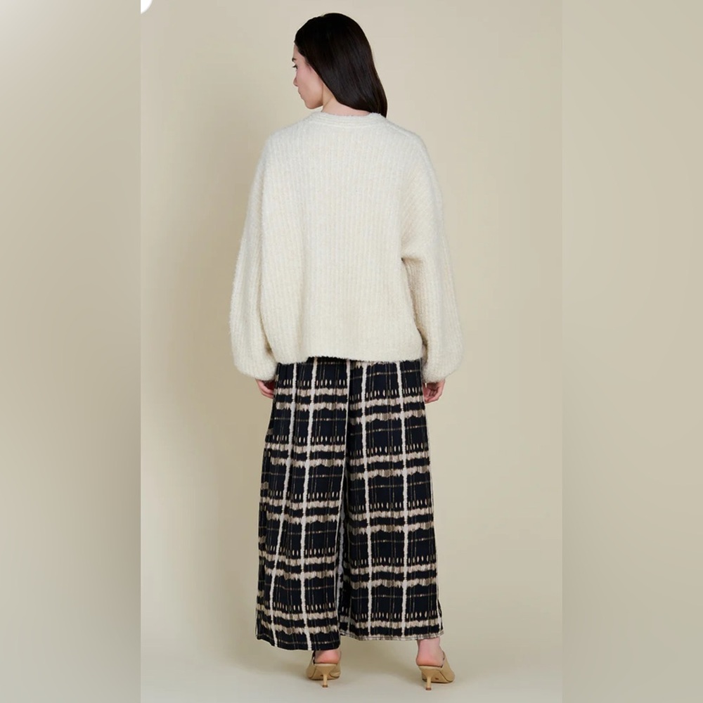 Anthropologie Grade and Gather Curly Yarn Open Cardigan Cream Oversized Sweater - Picture 3 of 12